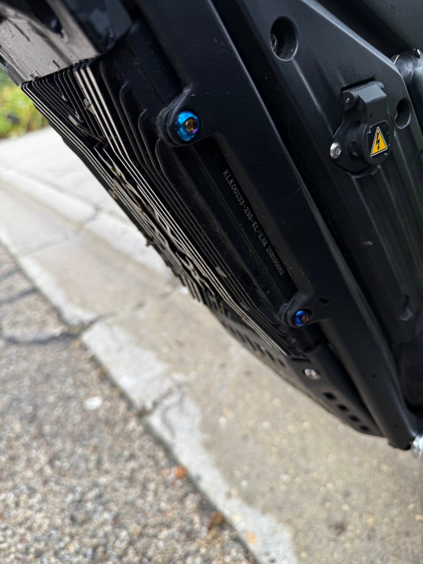 Controller Titanium Bolts