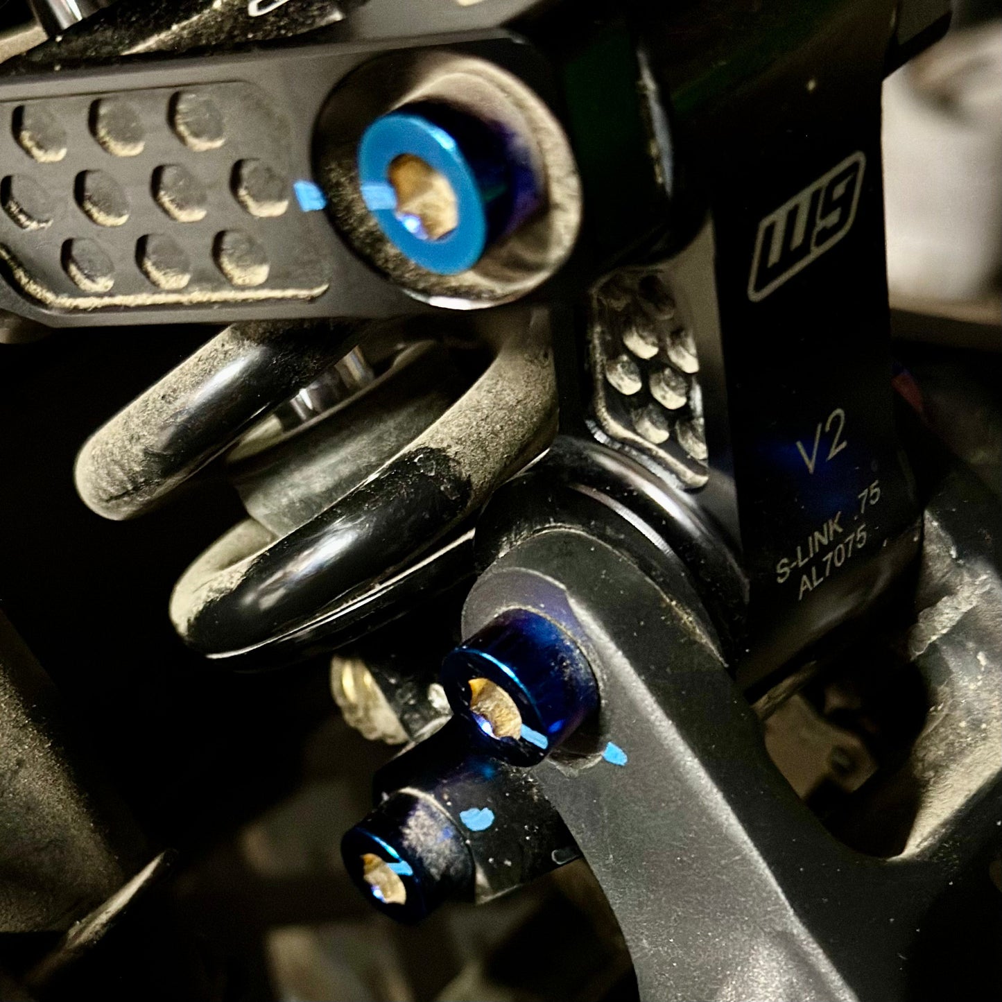 Surron Light Bee Linkage Bolt Kit by Warp 9